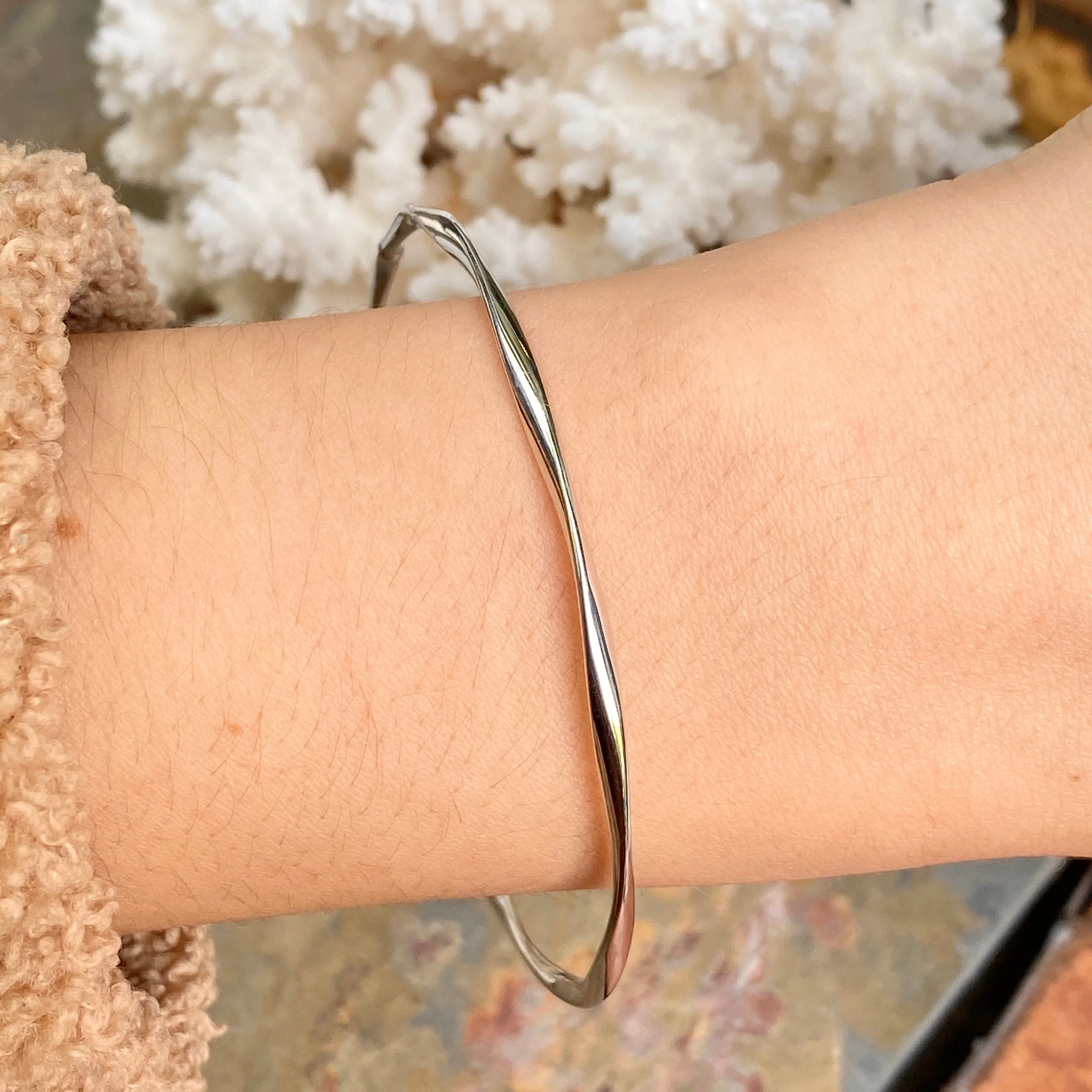 10KT White Gold Twisted Wave Slip-On Bangle Bracelet 2.5mm