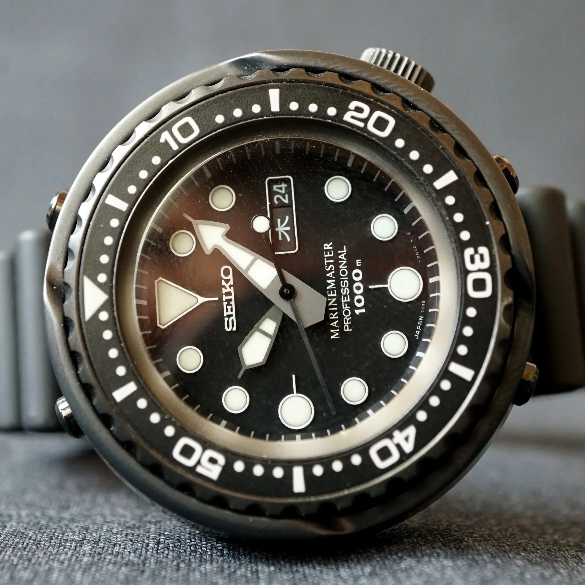 2015 SEIKO MARINEMASTER "DARTH TUNA" 1000M SBBN013 / 7C46-0AA0 DIVERS WATCH