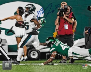 Boston Scott v Jets Philadelphia Eagles Autographed 11x14 Football Photo JSA PSA