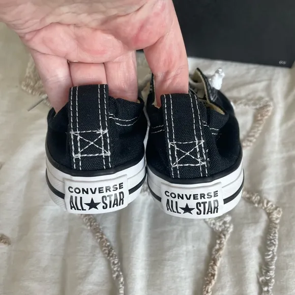 Converse shoreline slip black juniors/kids size 13