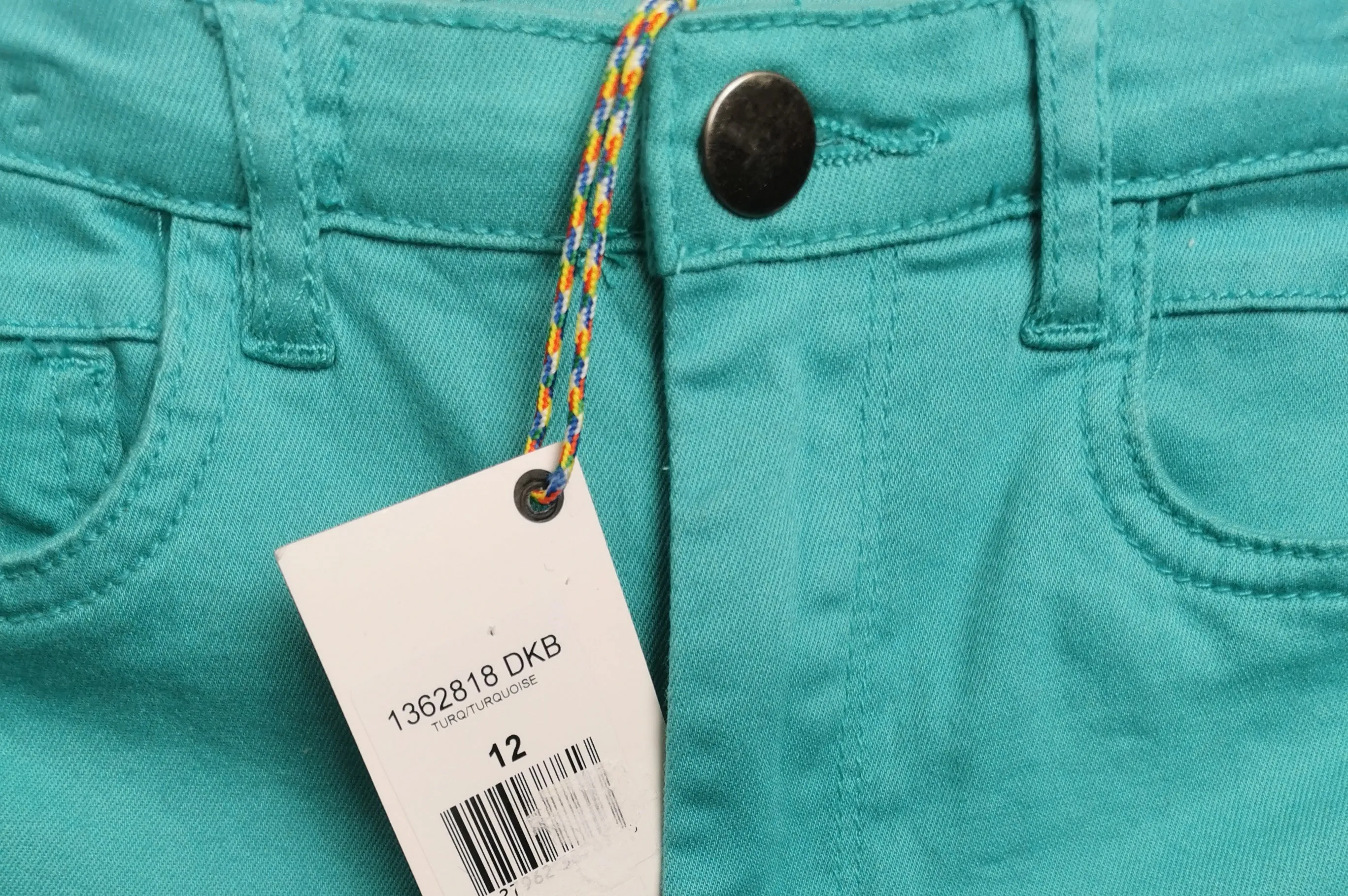 GIRL SIZE 12 YEARS - DEX Kids, Soft Bermuda Jean Shorts NWT B51