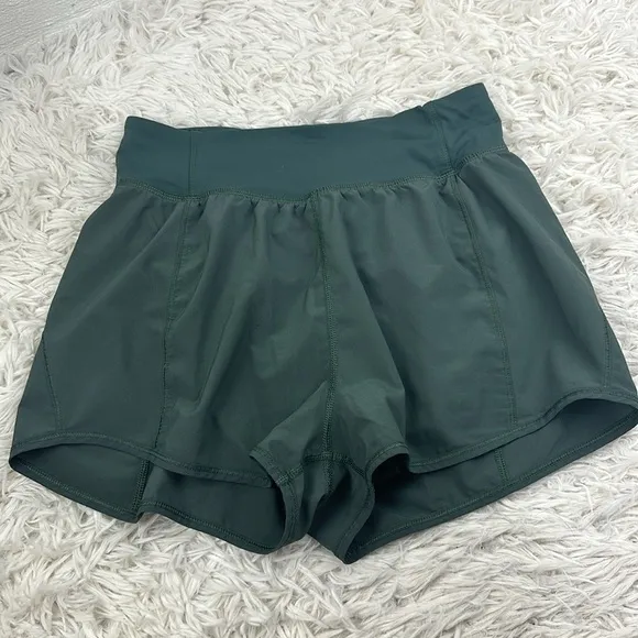 Lululemon Lean In Short (2&quot;) Dark Forest