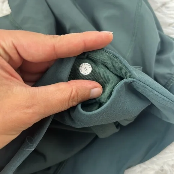 Lululemon Lean In Short (2&quot;) Dark Forest