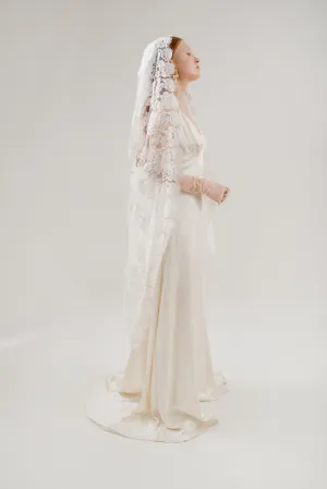 Mckenzie Mantilla Veil