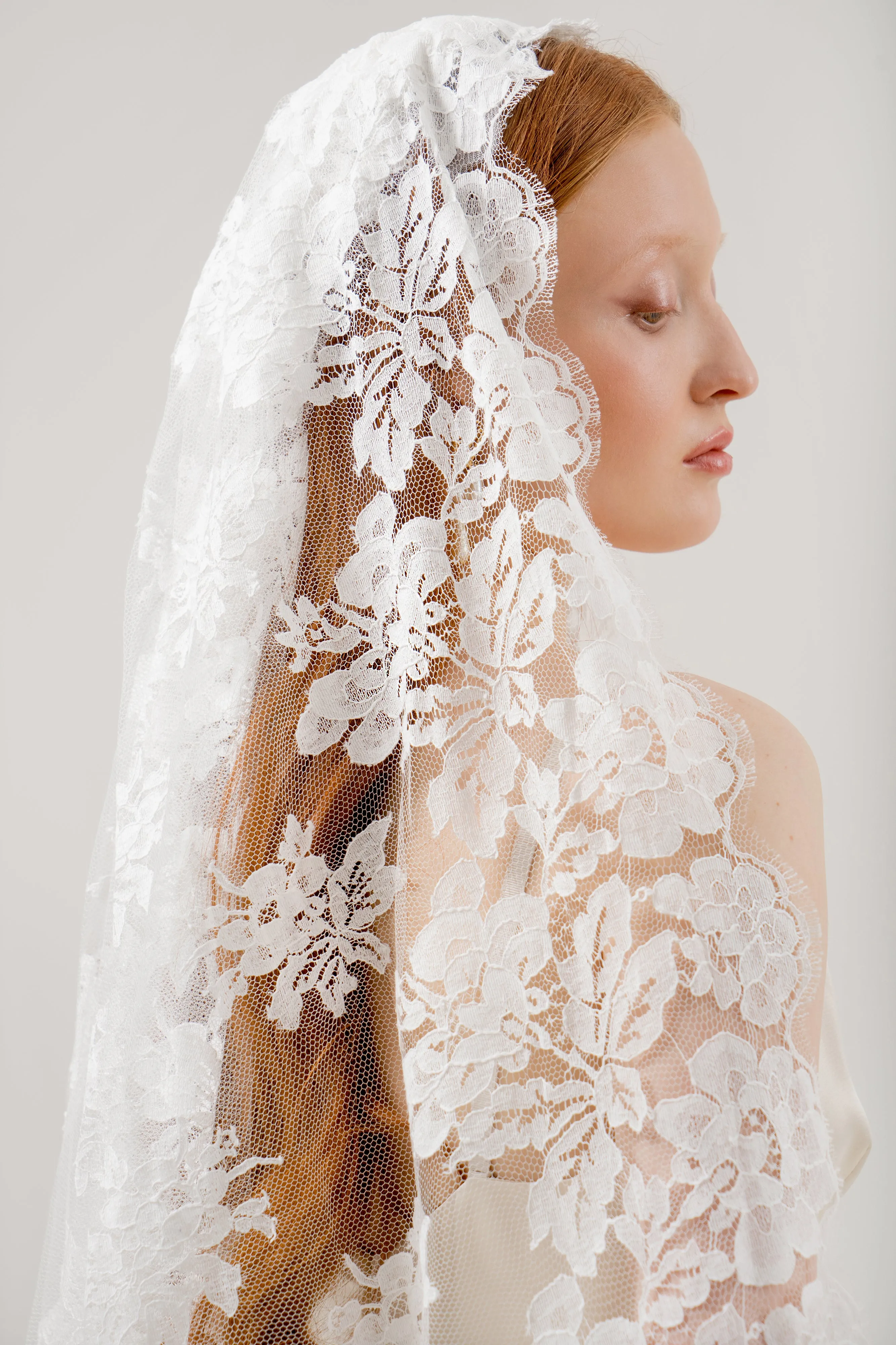 Mckenzie Mantilla Veil