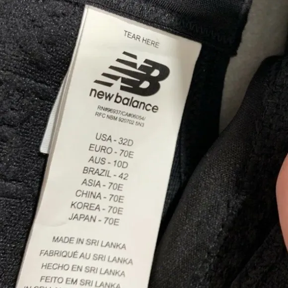 NEW‎ New Balance Breakthrough High Impact Sports Bra in Black [SZ 32D US]