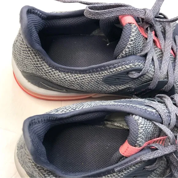Nike Air Max Sneakers Girls Youth 5.5Y Athletic Running Shoes 922885-003