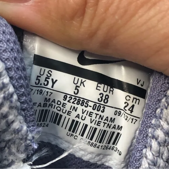 Nike Air Max Sneakers Girls Youth 5.5Y Athletic Running Shoes 922885-003