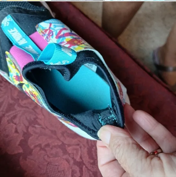 NIKE Fable Tortoise&amp;Hare PullOn