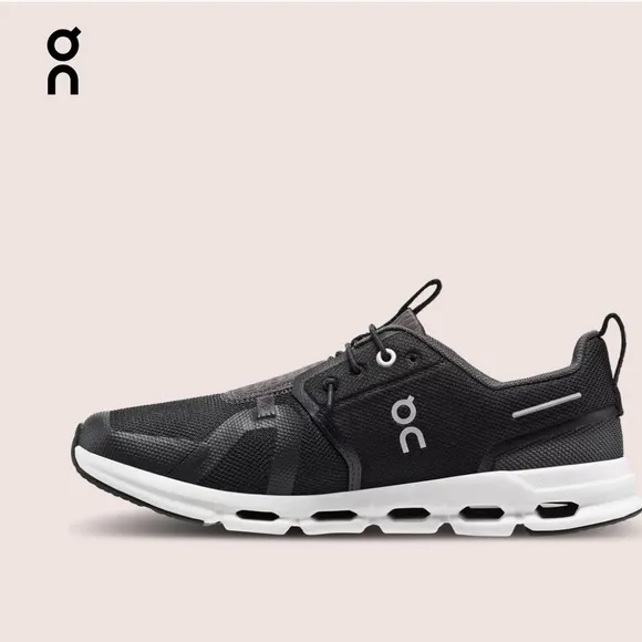 ON Cloud Sky for Youth | Black &amp;Eclipse  unisex SIZE 3.5Y gently used