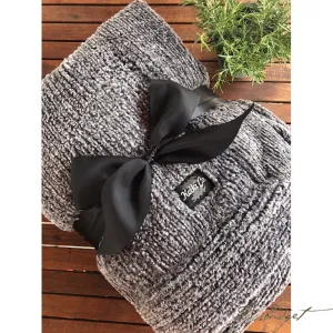 ONYX WEAVE COUTURE THROW