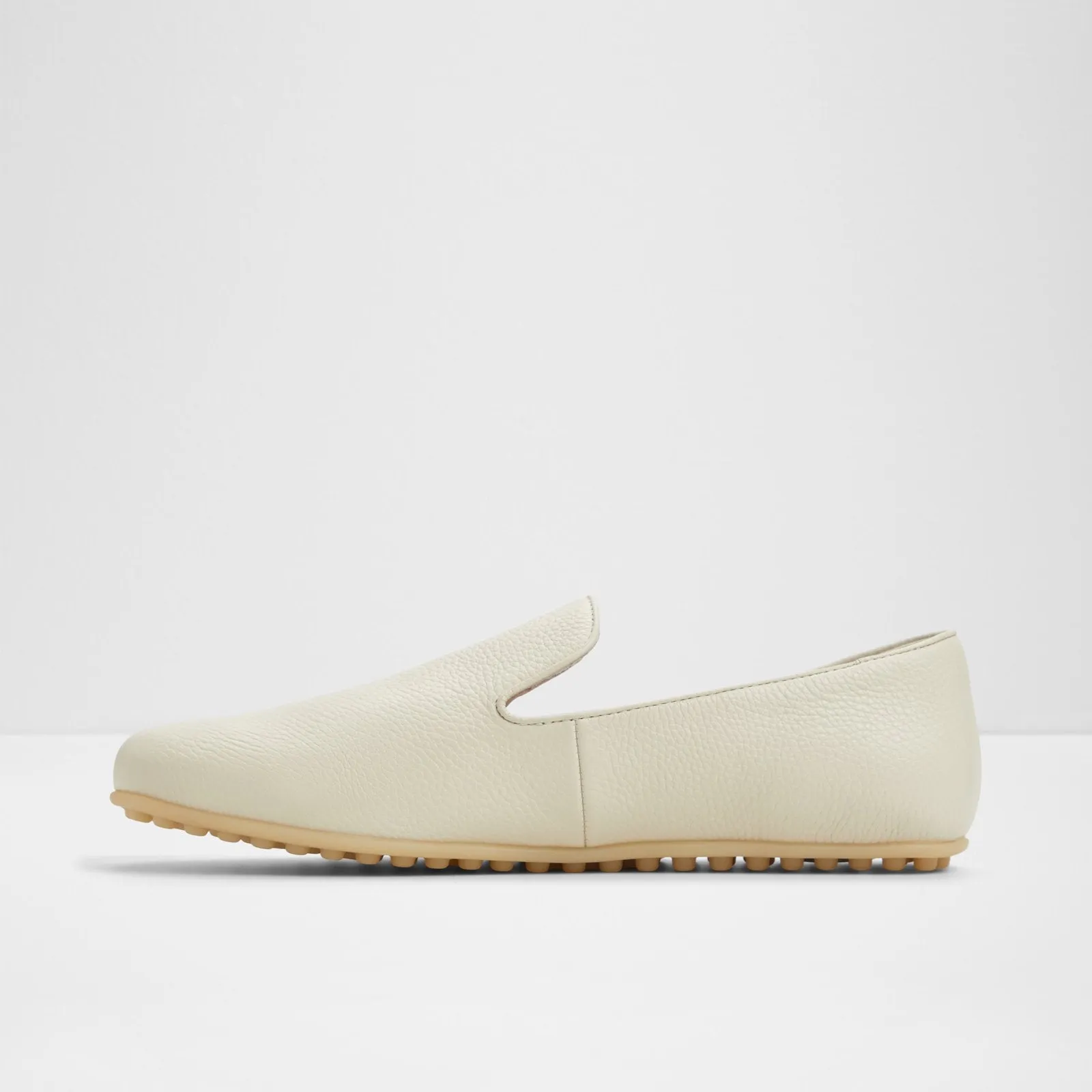 Resolute / Slip Ons