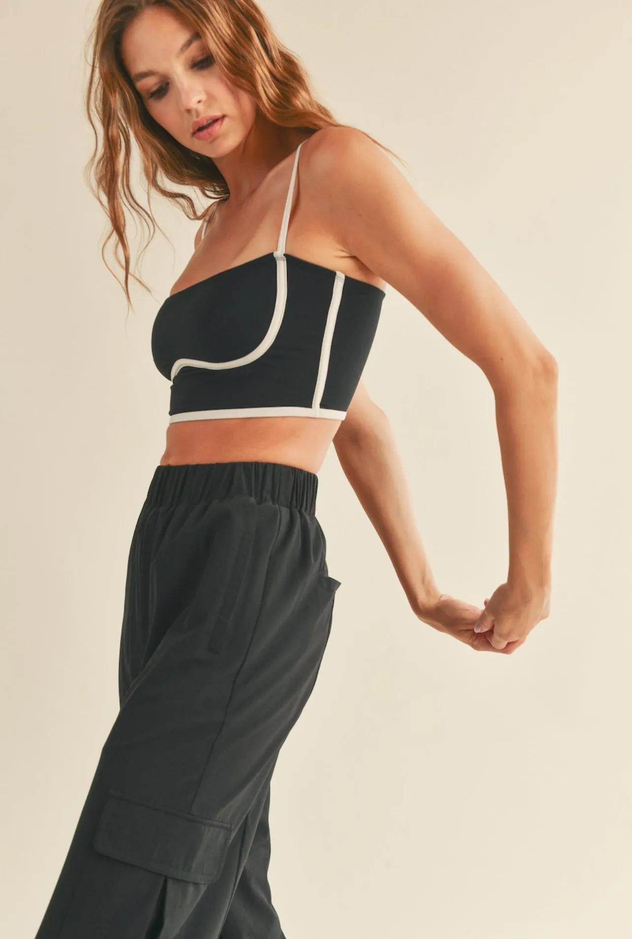 Sculpting Sports Bra (Black)