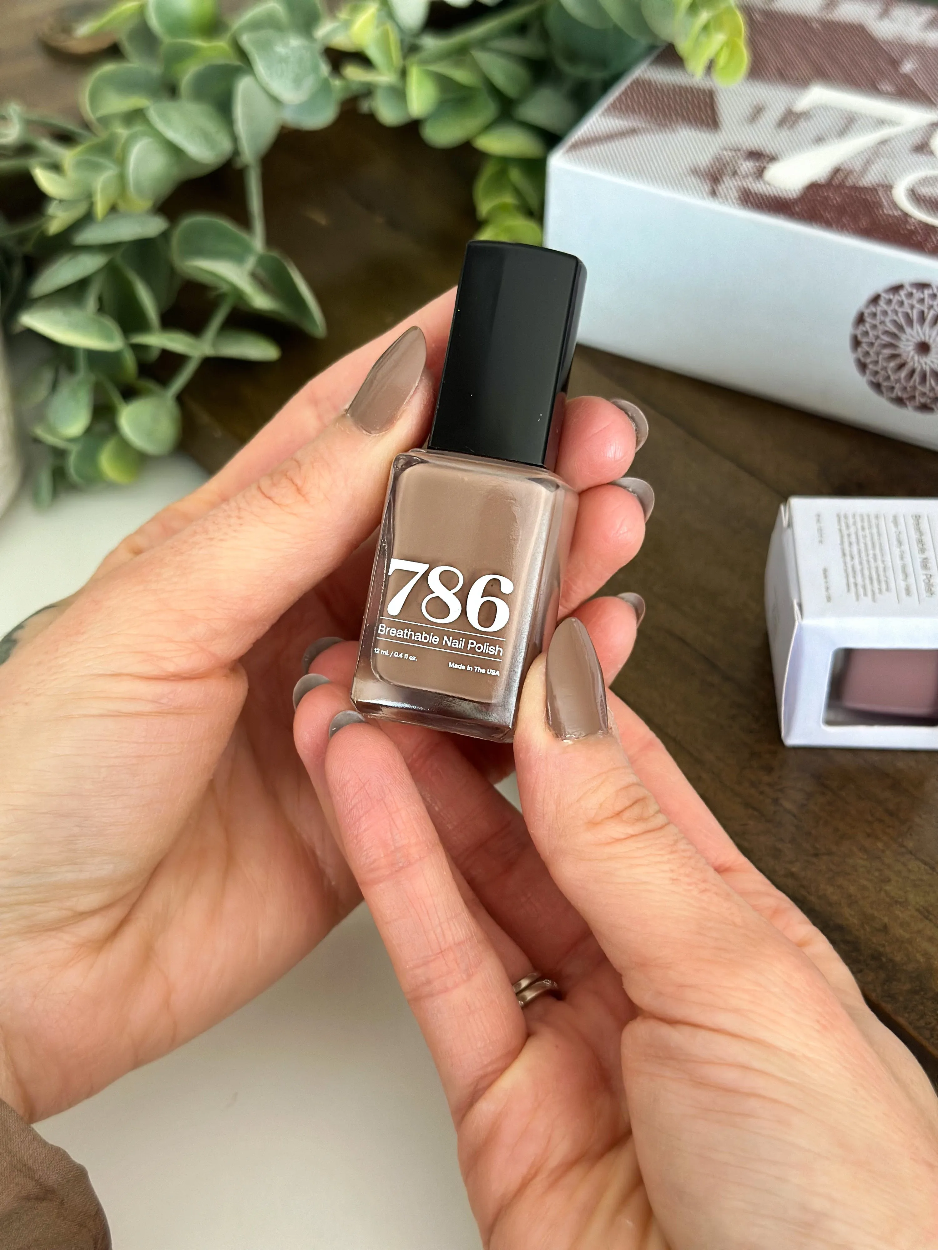 Siwa - Breathable Nail Polish