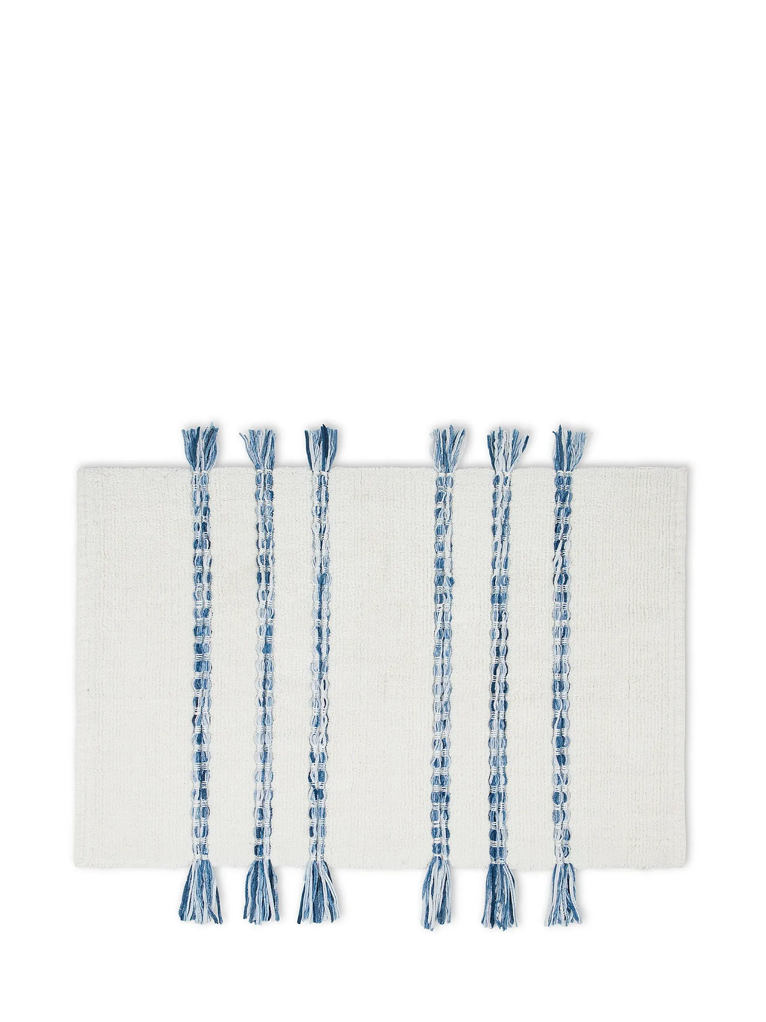 Tufted bathroom carpet