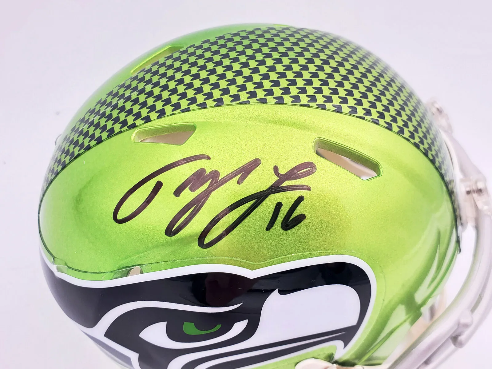 TYLER LOCKETT AUTOGRAPHED SEAHAWKS FLASH GREEN SPEED MINI HELMET MCS HOLO 200482