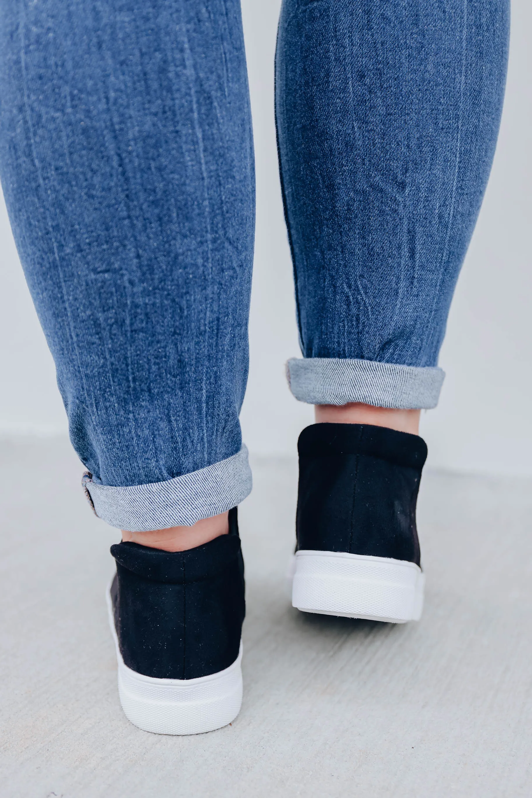 Viana Slip on Sneaker - Black