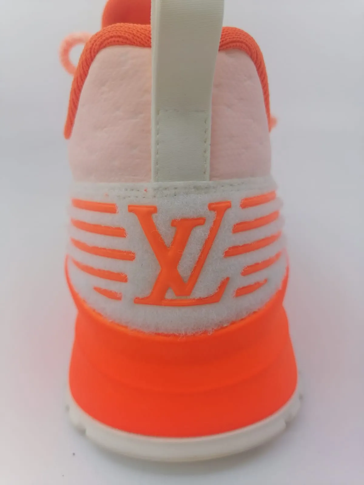 V.N.R. Sneaker