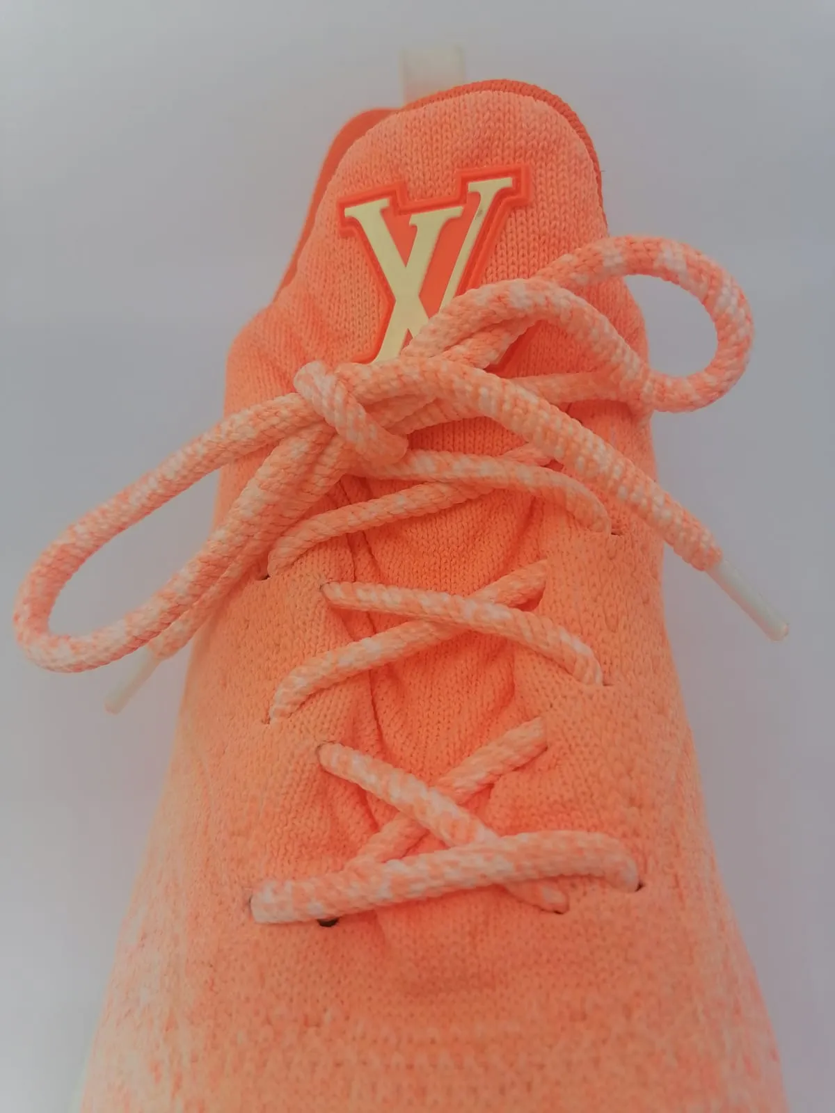 V.N.R. Sneaker