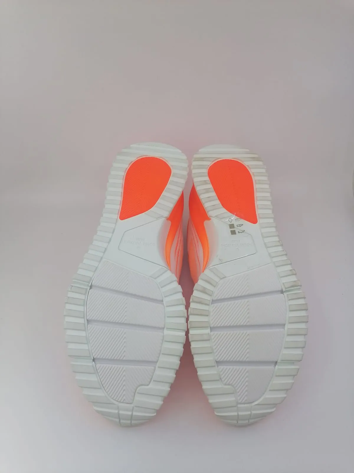 V.N.R. Sneaker