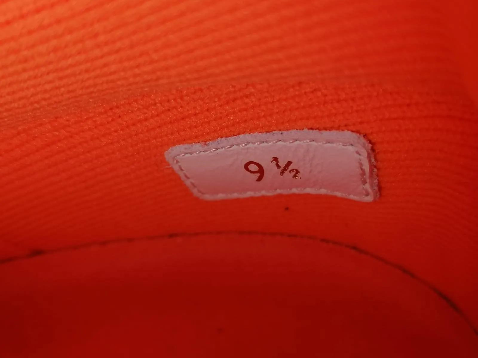 V.N.R. Sneaker