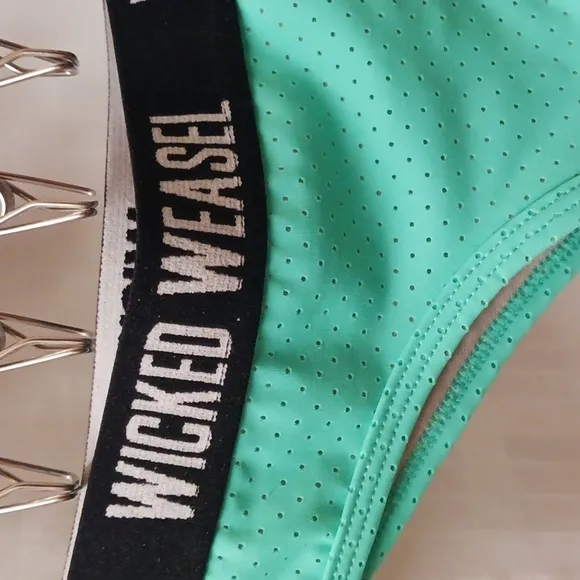 Wicked Weasel Activewear. NWOT. Small. Black &amp; Teal / Light Green Blue iss Color