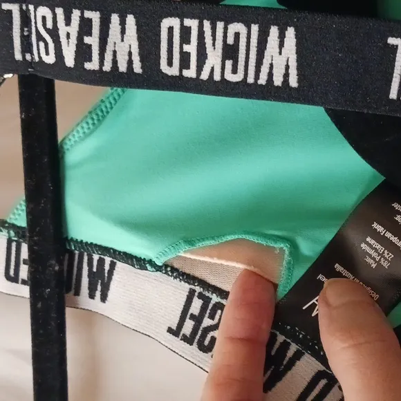 Wicked Weasel Activewear. NWOT. Small. Black &amp; Teal / Light Green Blue iss Color