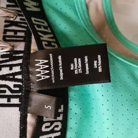 Wicked Weasel Activewear. NWOT. Small. Black &amp; Teal / Light Green Blue iss Color