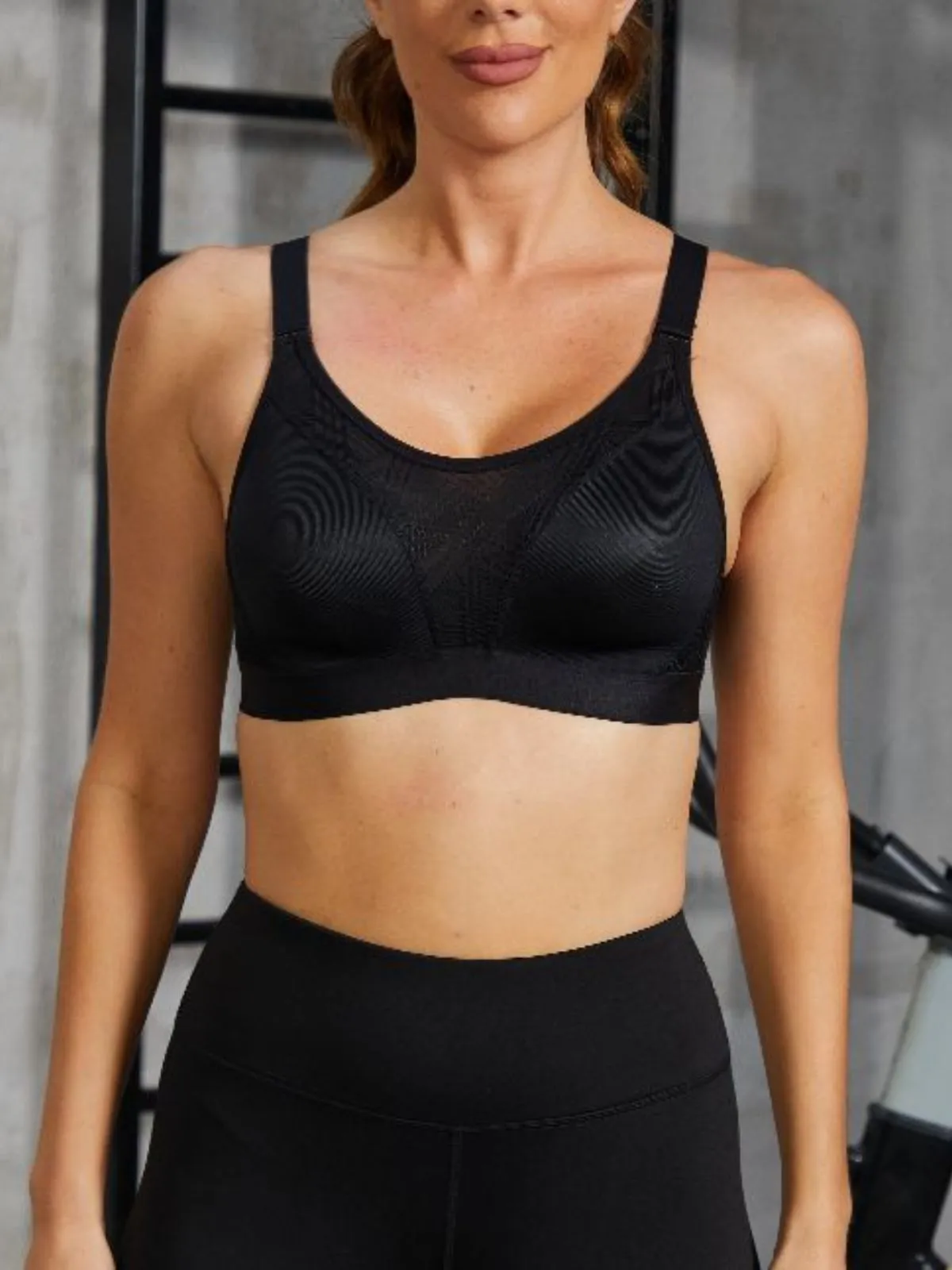 Wireless Full Coverage Workout Bra No Padded Plus Size Cross Back Exercise Sports Bra Black